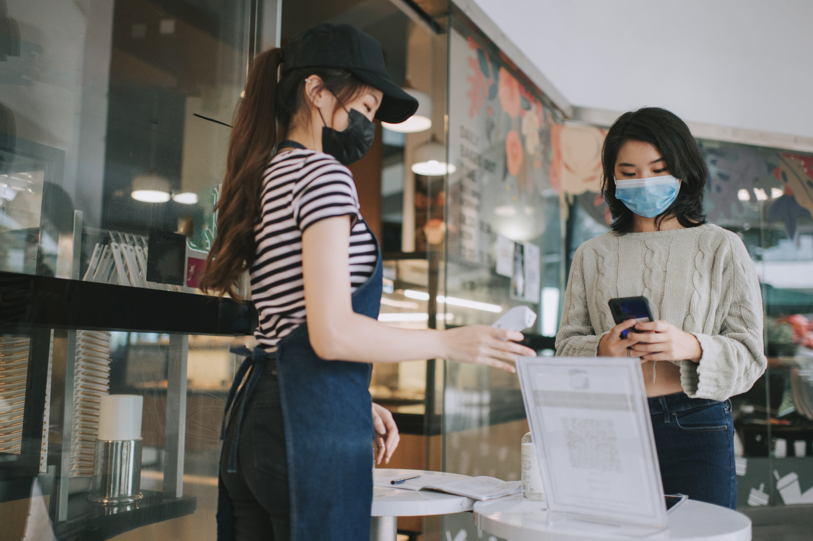 引进小型消毒设备 ——瑞沃移动消毒站，积极拥抱餐饮消费新形态的机会！